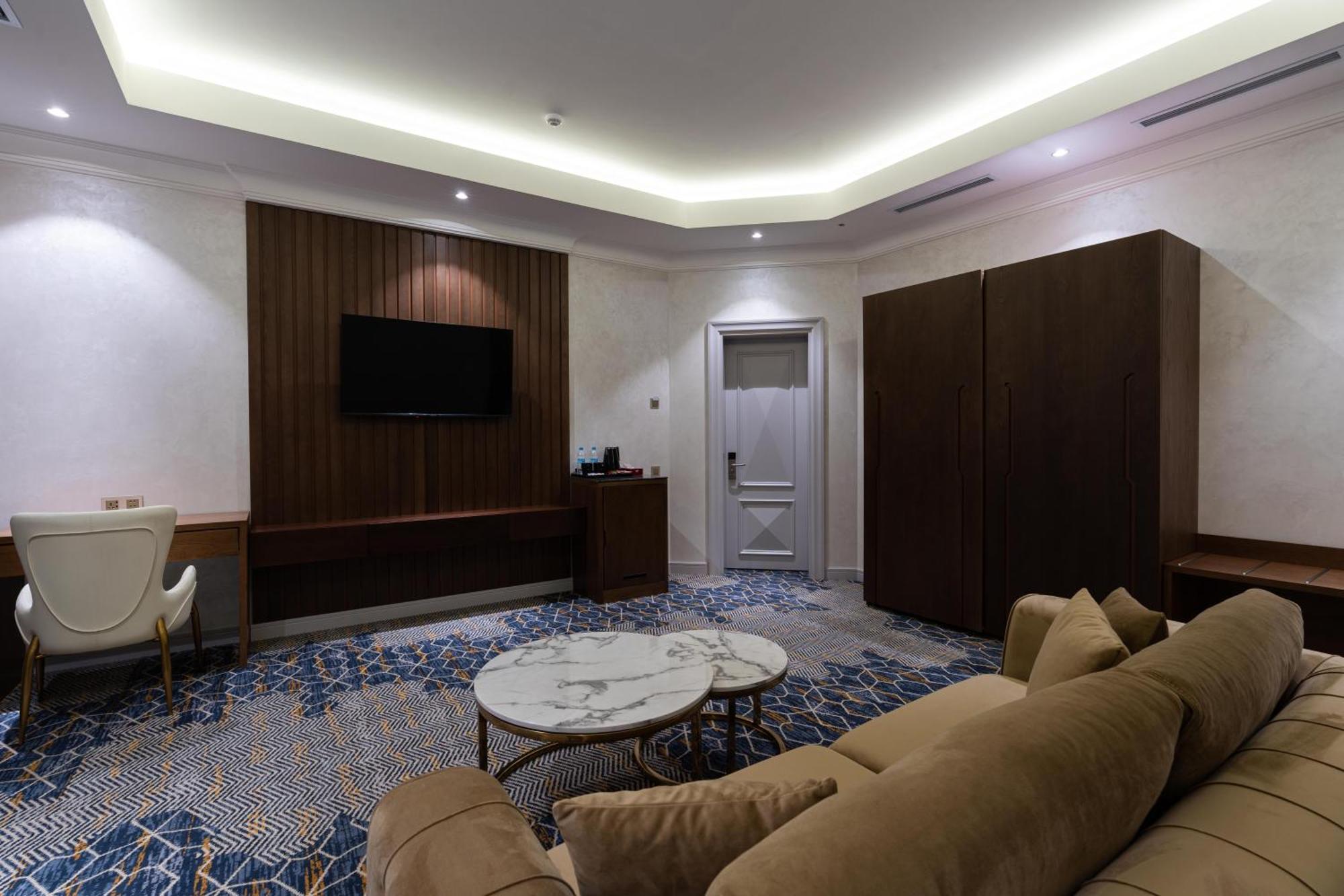 Frankfort Expo Hotel Ташкент Екстериор снимка