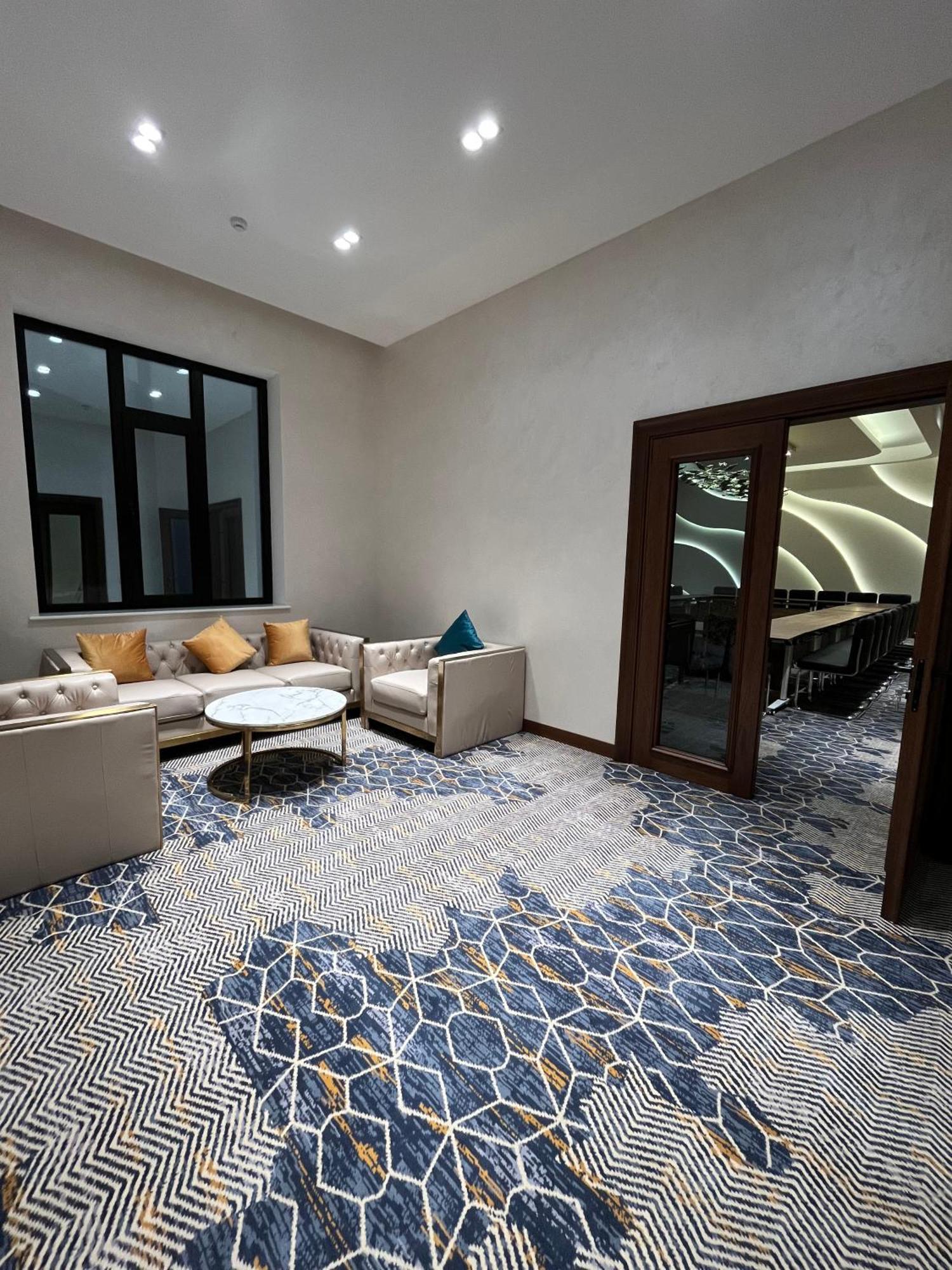 Frankfort Expo Hotel Ташкент Екстериор снимка