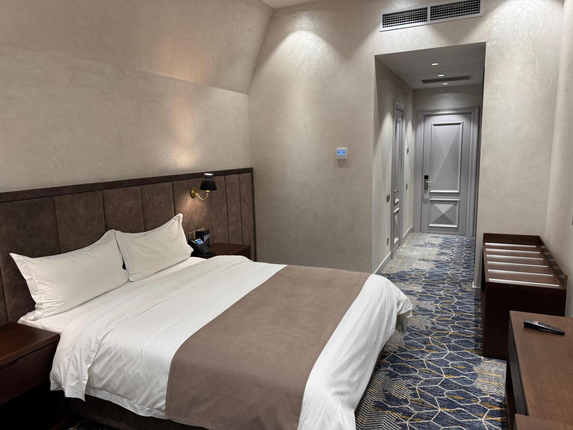 Frankfort Expo Hotel Ташкент Екстериор снимка